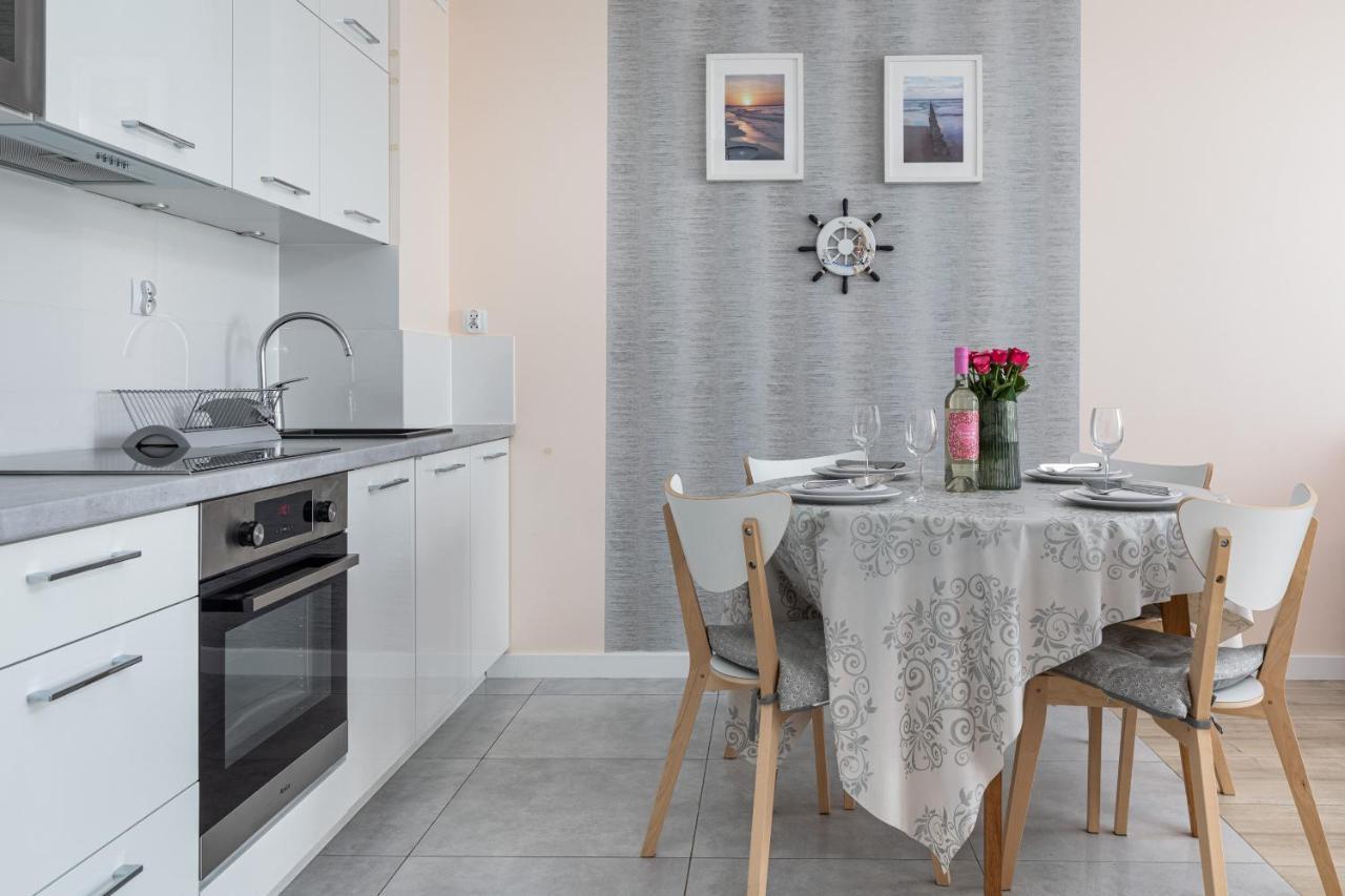 Blizej Morza II Apartament Z Garazem By Renters Lägenhet Kołobrzeg Exteriör bild